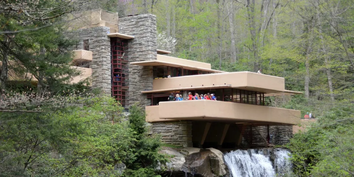 Fallingwater – huset som svävar över vattenfallet